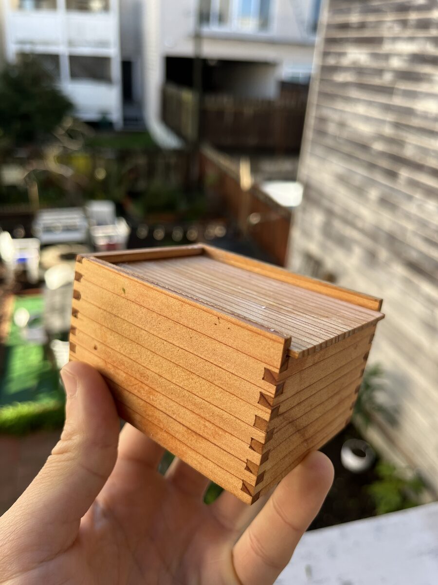 Kerf-bent box